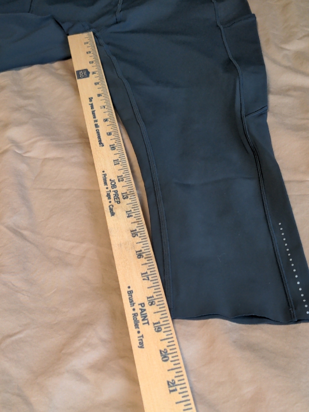 Like New Lululemon 19 Inch Fast And Free Capri Leggings - Picture 7 of 9